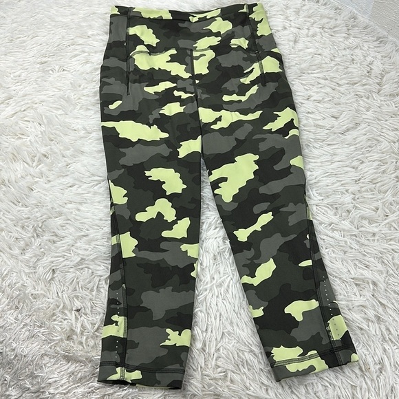 lululemon athletica Pants - Lululemon Swift Speed High-Rise Crop 21" Heritage 365 Camo Crispin Green Multi